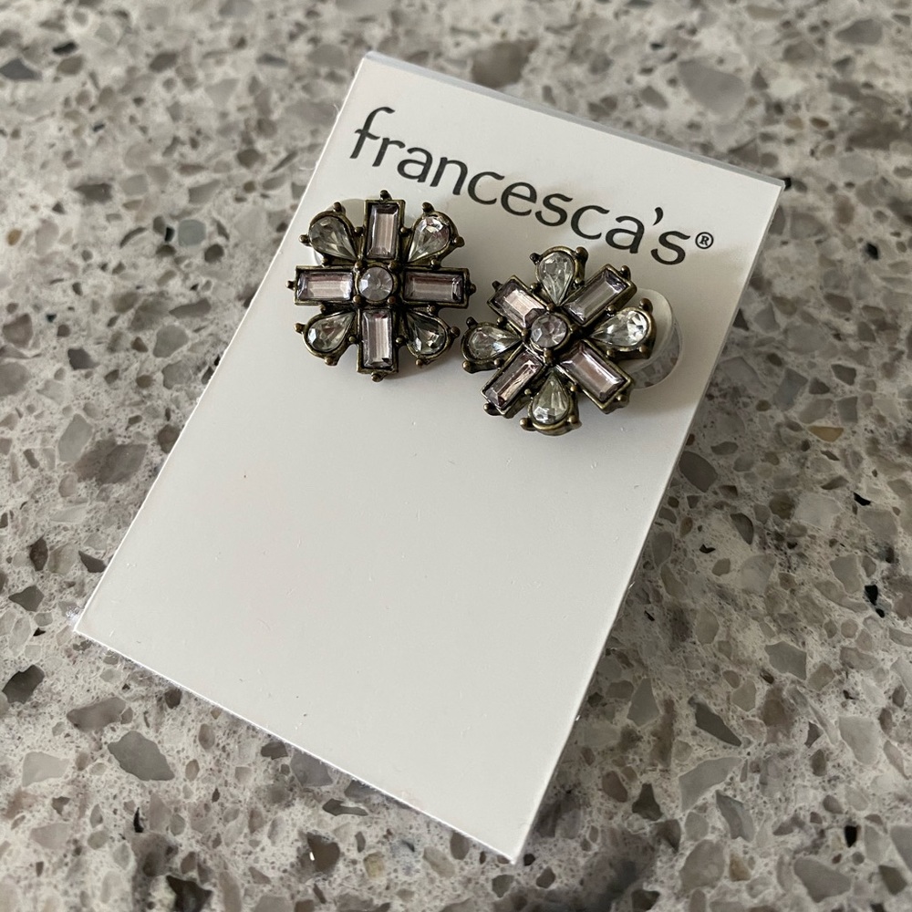NWT Francesca’s bauble stud earrings